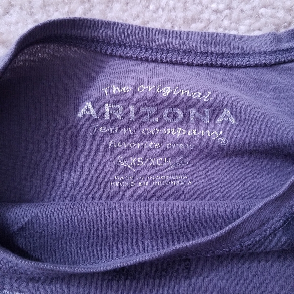 Arizona Grey Heart Peace Sign Gingham Short Sleeve Tshirt - Picture 3 of 7